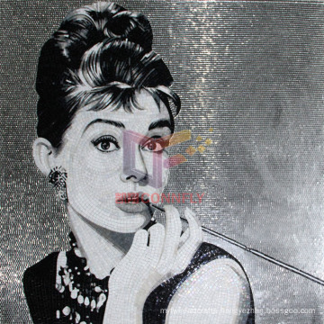 Breakfast at Tiffany′s Picture Audrey Hepburn for Wall Decoration Mosaic, Glass Art Mosaic (CFD229)